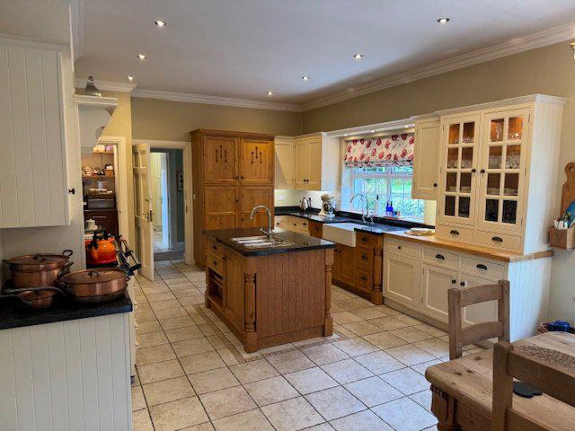 33 Villa Wood Road 33 Villa Wood Road