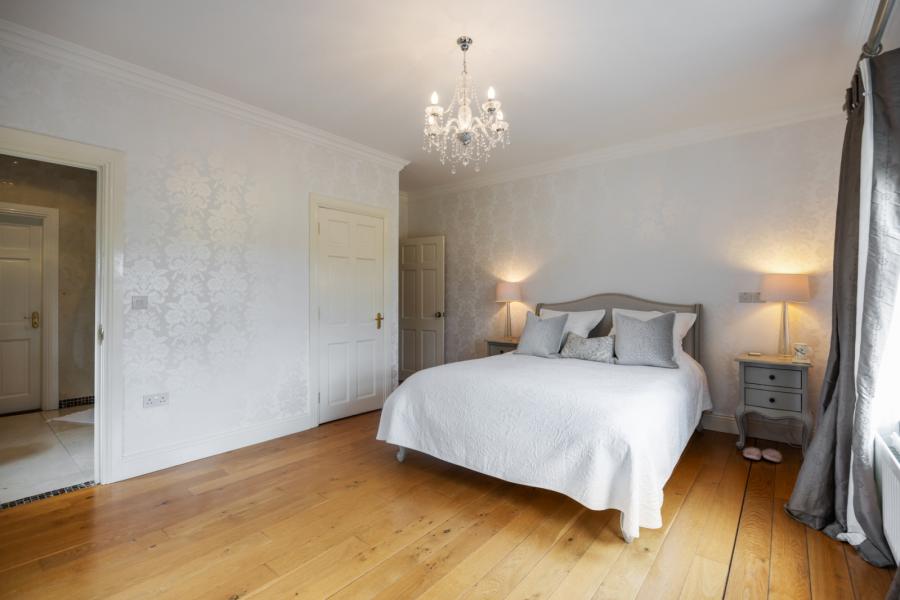 33 Villa Wood Road