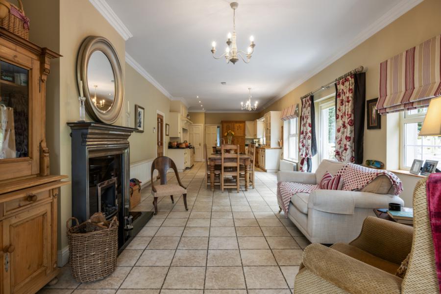 33 Villa Wood Road 33 Villa Wood Road