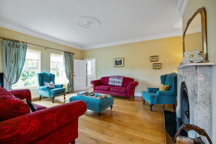 33 Villa Wood Road 33 Villa Wood Road