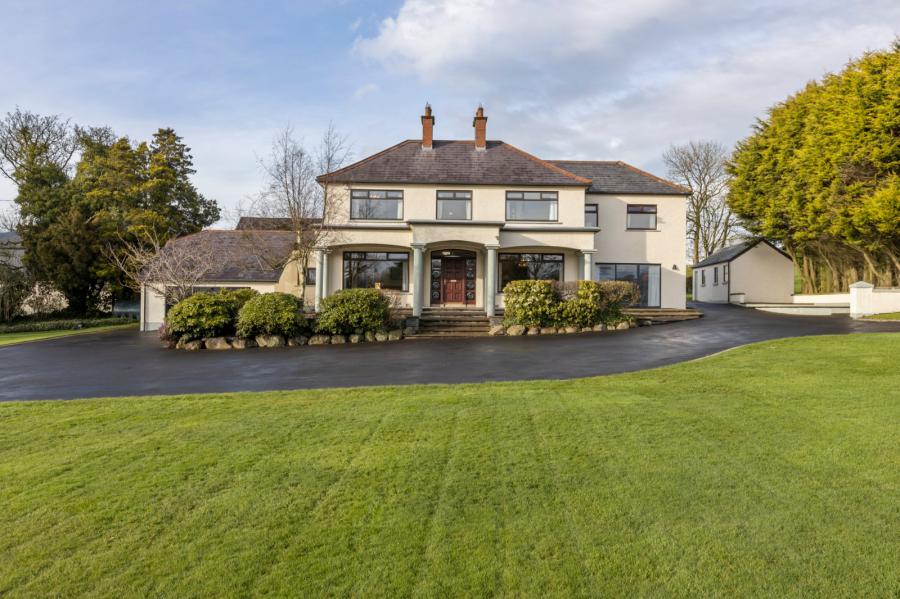 Ballyearl House, 39 Ballynure Road