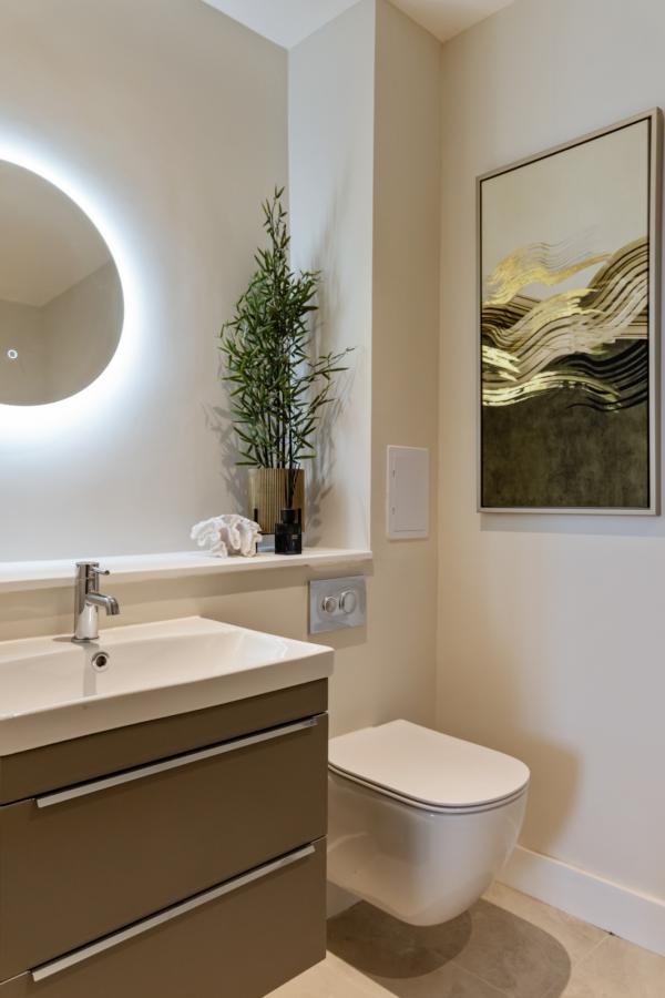 Apartment 8 , The Osborne, The Residences At Kings Hall