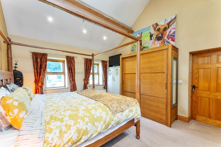 The Old Coach House, 26a Bailliesmills Road