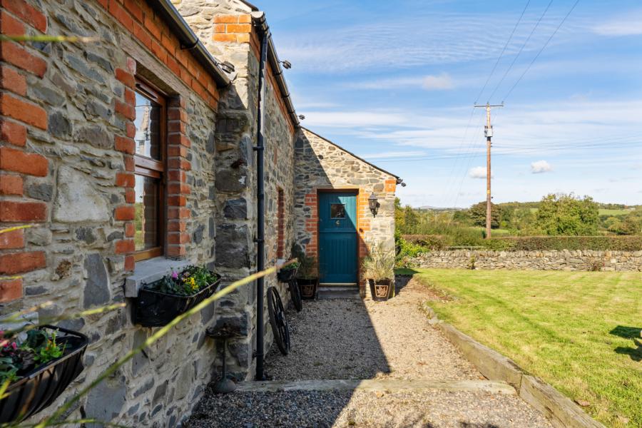 The Old Coach House, 26a Bailliesmills Road