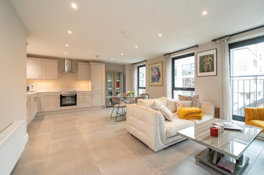 Apartment 1, 21B Wellington Park Terrace