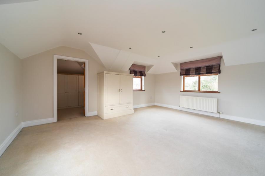 7 Gowan Meadows