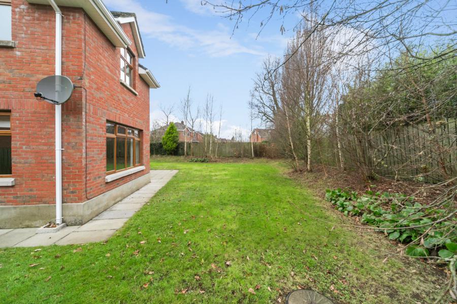 7 Gowan Meadows