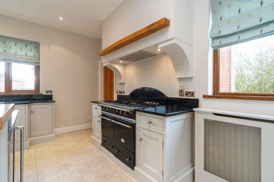 7 Gowan Meadows