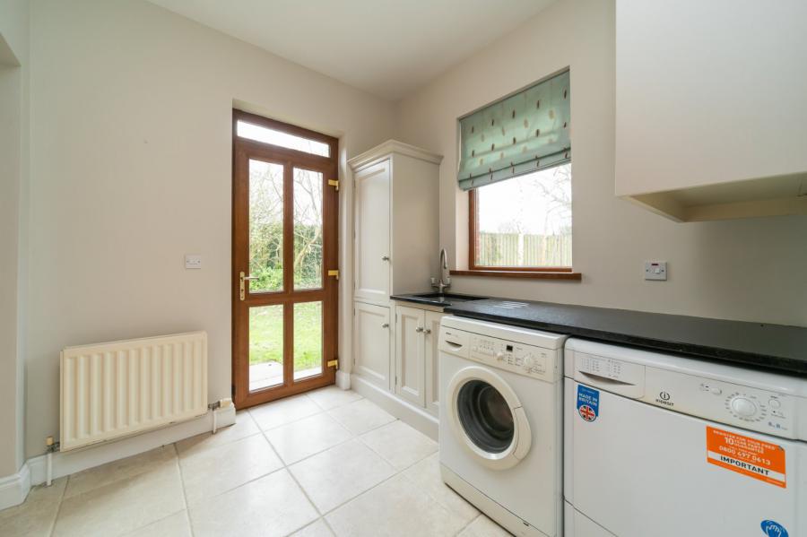 7 Gowan Meadows
