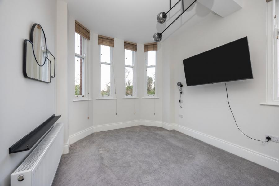 Apartment 3, The West House, 24 Ishbel Mews