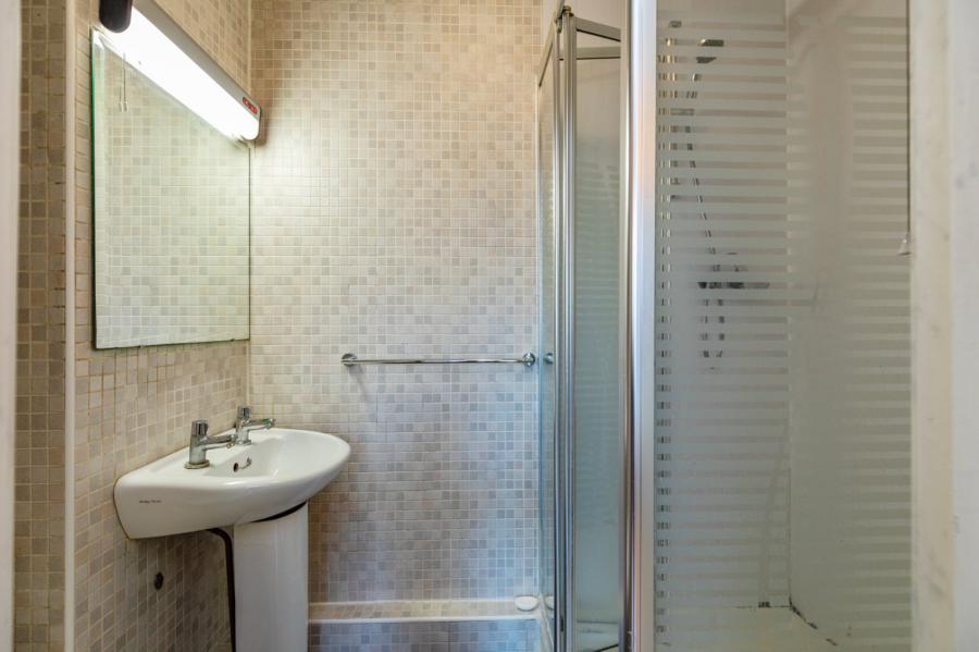 N5 Central Park, 33 Alfred Street