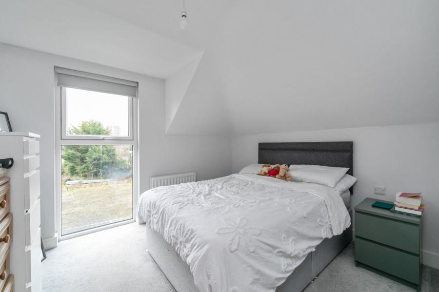 Apartment 6 Locksley Mews, 114 Upper Lisburn Road Apartment 6 Locksley Mews, 114 Upper Lisburn Road