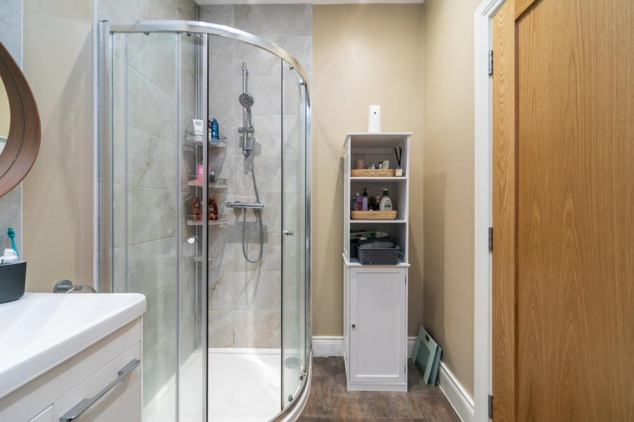 Apartment 8, 2 Eaton Park