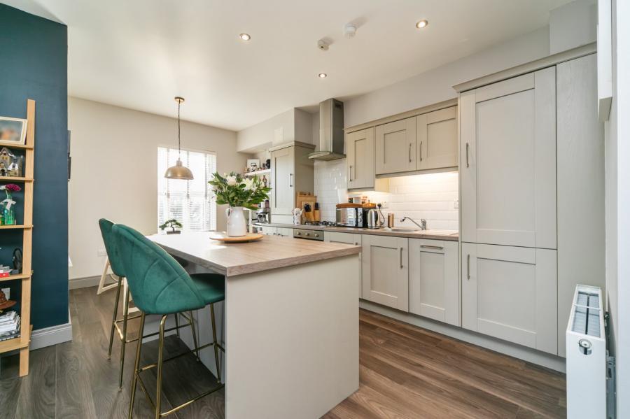 Apartment 8, 2 Eaton Park
