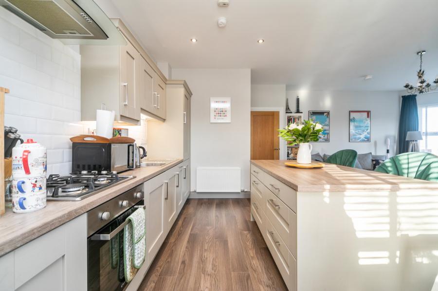 Apartment 8, 2 Eaton Park