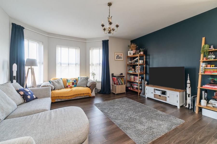 Apartment 8, 2 Eaton Park