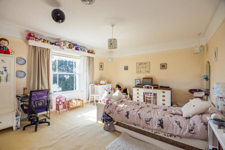 Packolet, 1 Corcreaghan Road