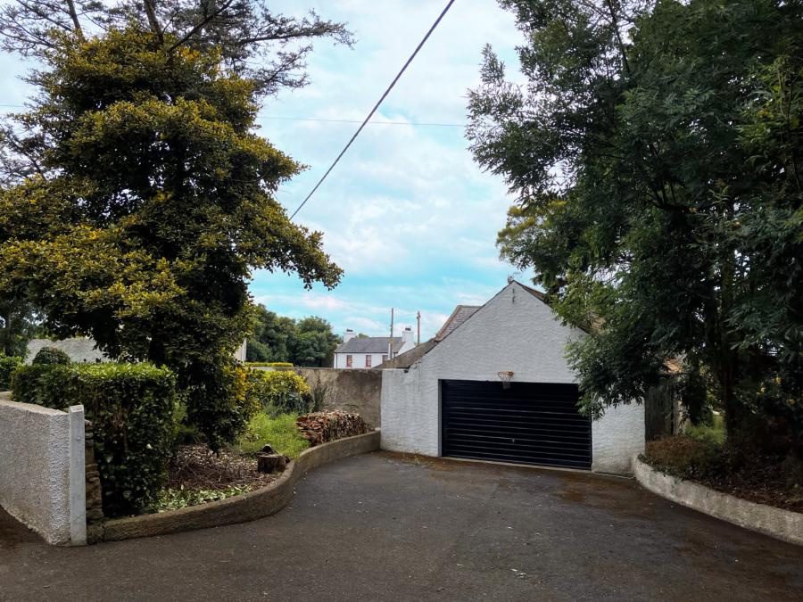 Packolet, 1 Corcreaghan Road