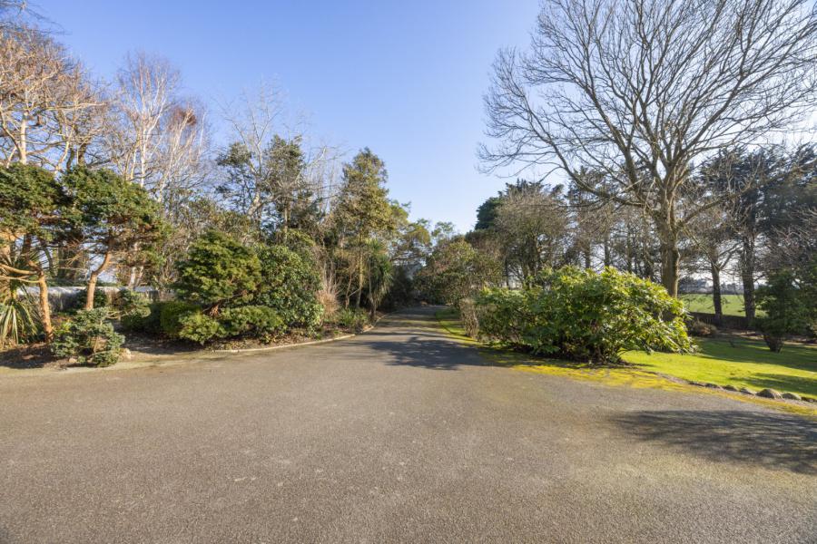 Packolet, 1 Corcreaghan Road