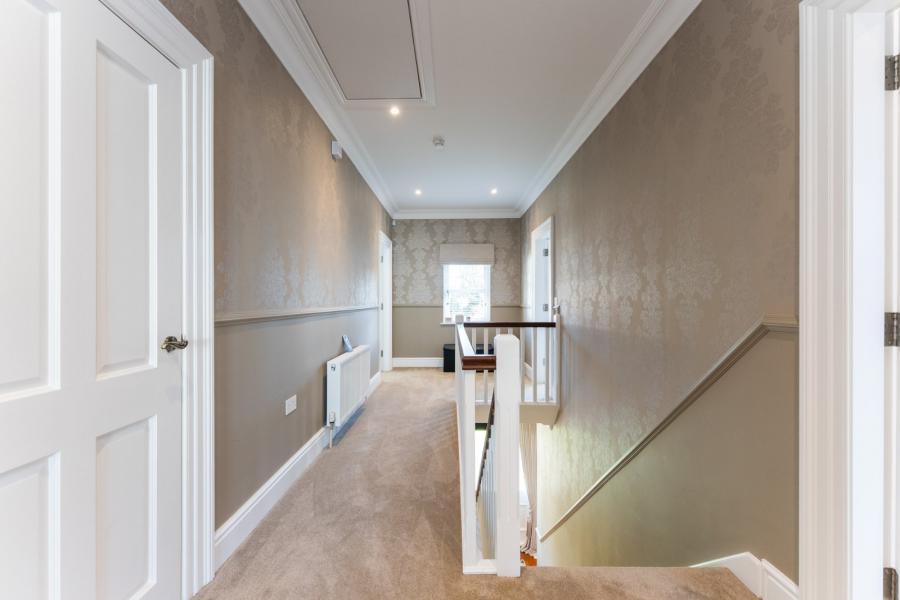 6 Lady Ishbel Avenue