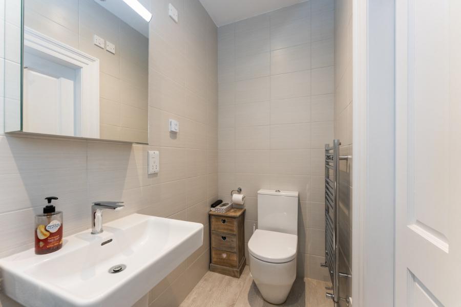 6 Lady Ishbel Avenue