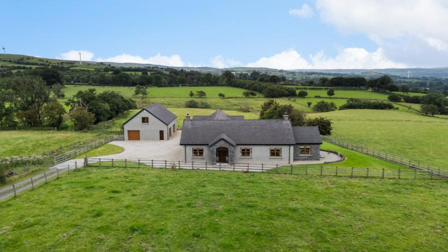 125 Knowehead Road