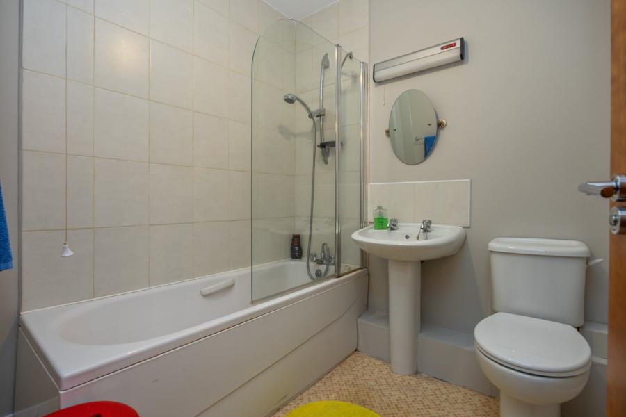 N6 Central Park, 33 Alfred Street