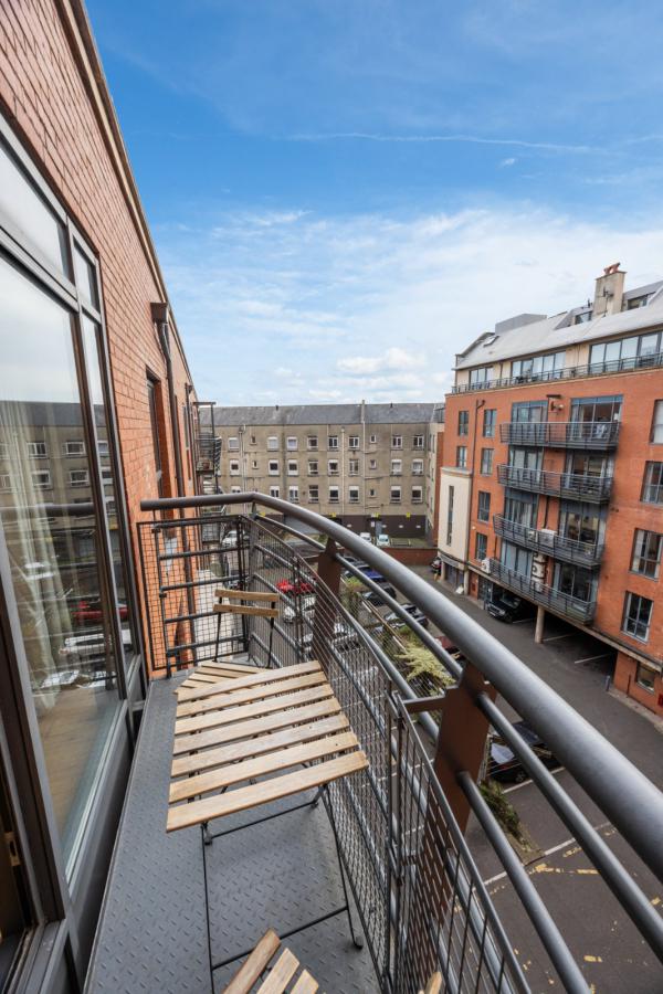 N6 Central Park, 33 Alfred Street