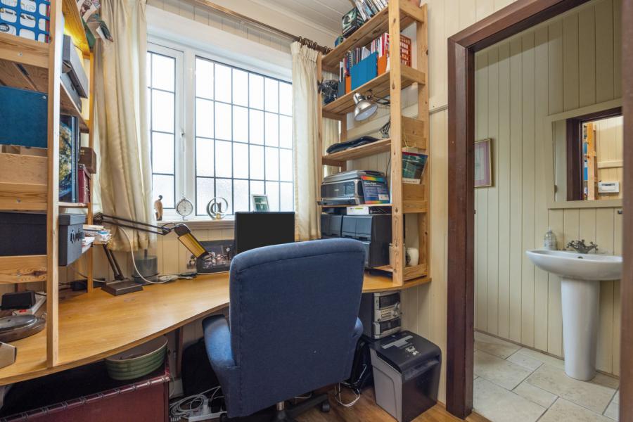 12 Cambourne Park