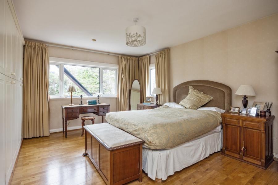12 Cambourne Park