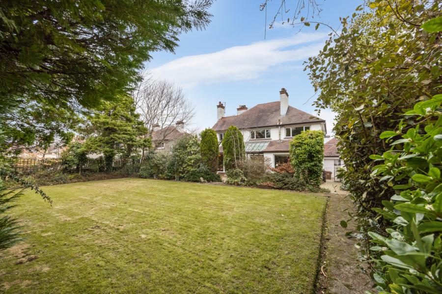 12 Cambourne Park