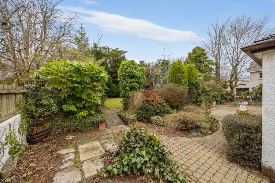 12 Cambourne Park