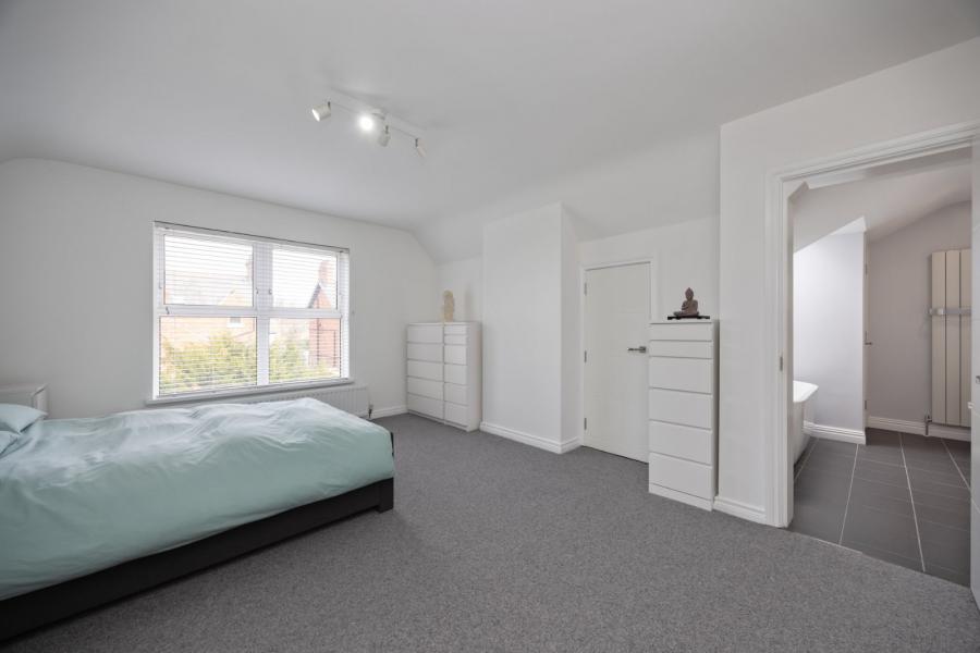 Apartment 9 Marlborough Manor, 48 Marlborough Park South