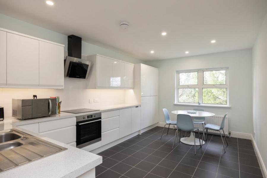 Apartment 9 Marlborough Manor, 48 Marlborough Park South