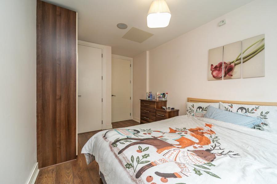 Apartment 6.20, The Arc