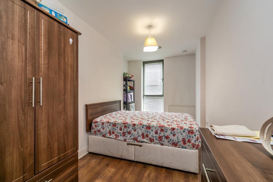 Apartment 6.20, The Arc