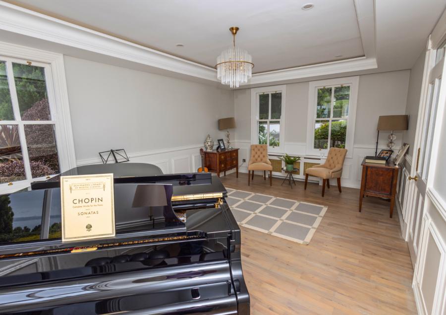 Clocgarran Hall, 43 Killowen Old Road