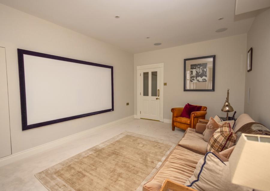 Clocgarran Hall, 43 Killowen Old Road
