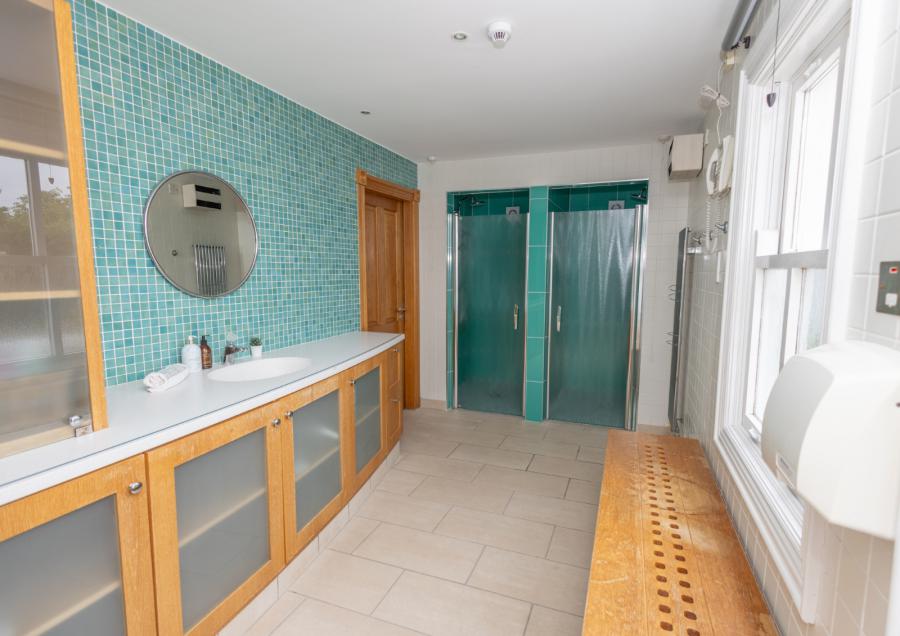 Clocgarran Hall, 43 Killowen Old Road
