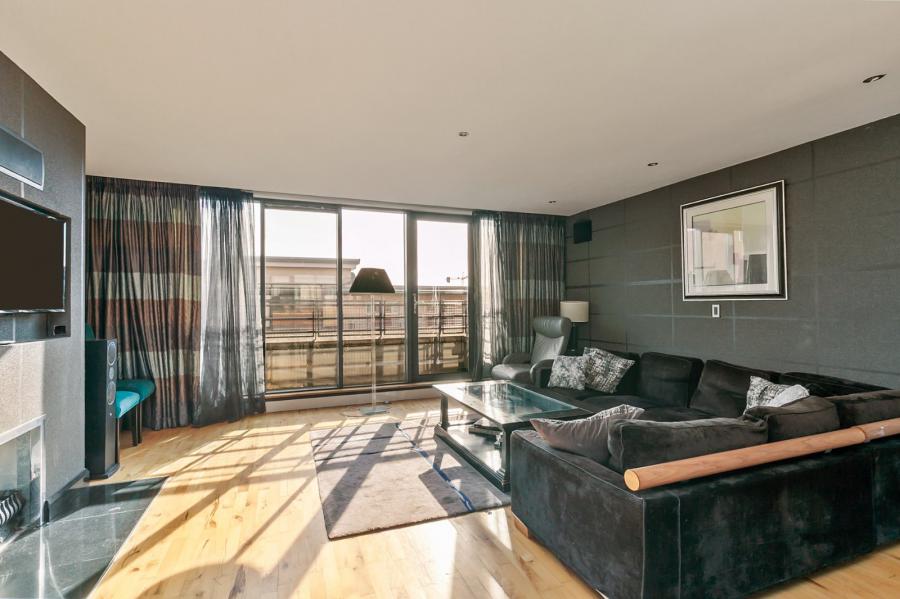 E1 Central Park, 33 Alfred Street