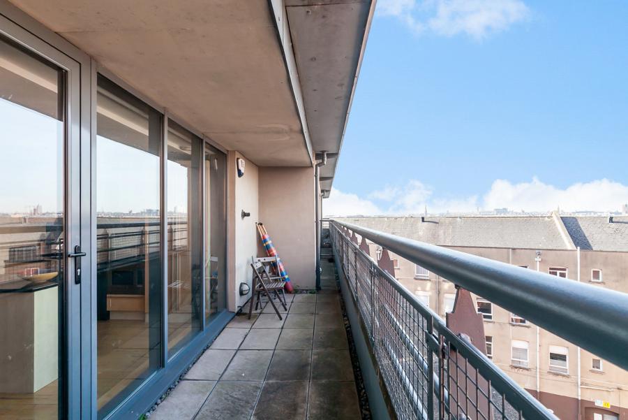 E1 Central Park, 33 Alfred Street