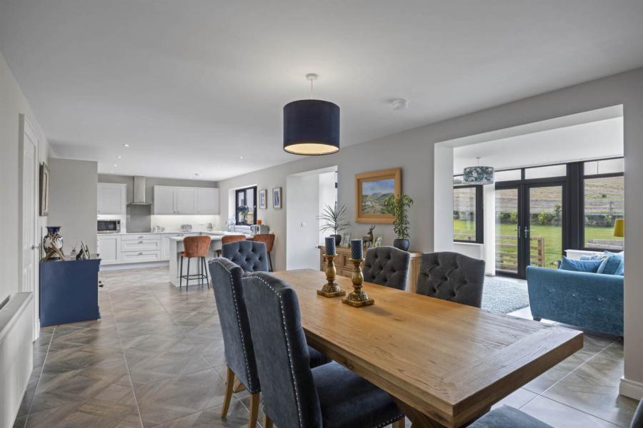 39 Ashgrove Walk
