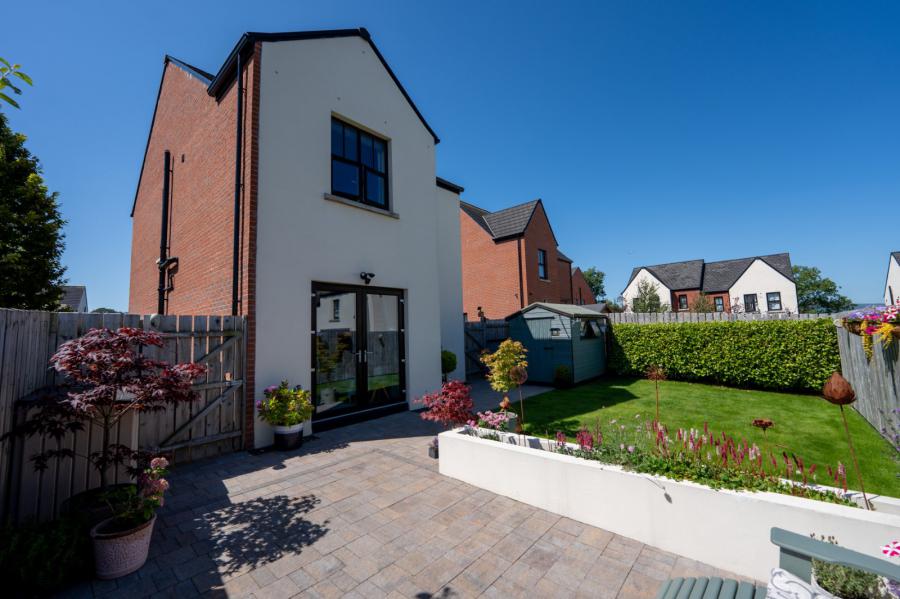 31 Castlegowan Place