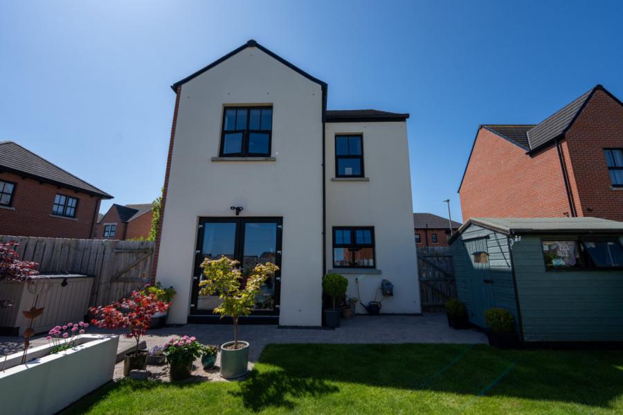 31 Castlegowan Place