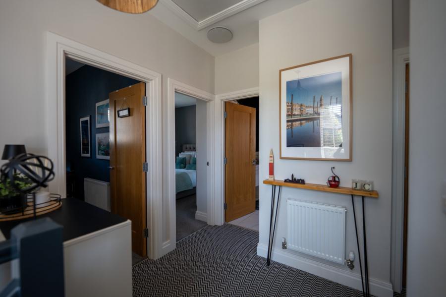 31 Castlegowan Place