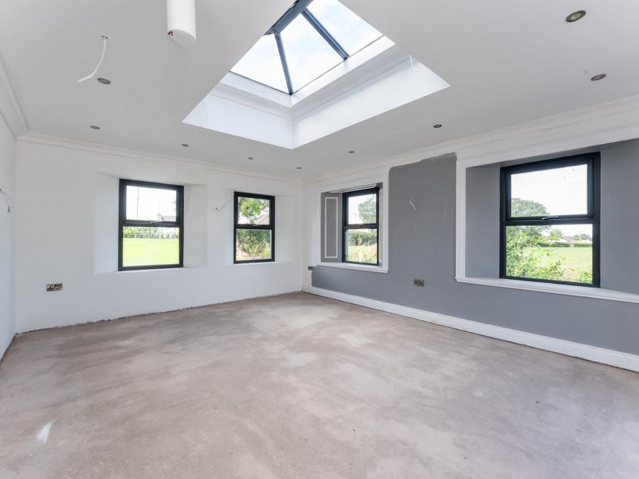 217 Clonmore Road