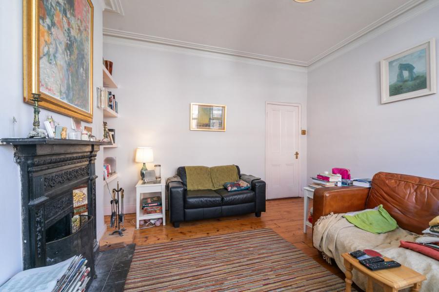 32 Rossmore Avenue