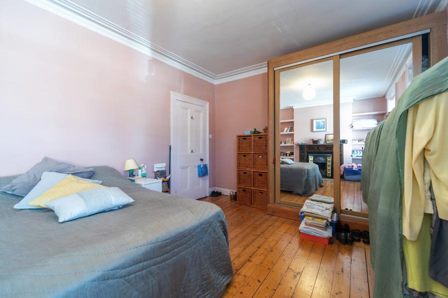 32 Rossmore Avenue