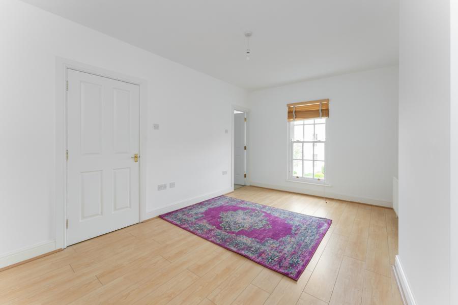 11 Kilwarlin Crescent