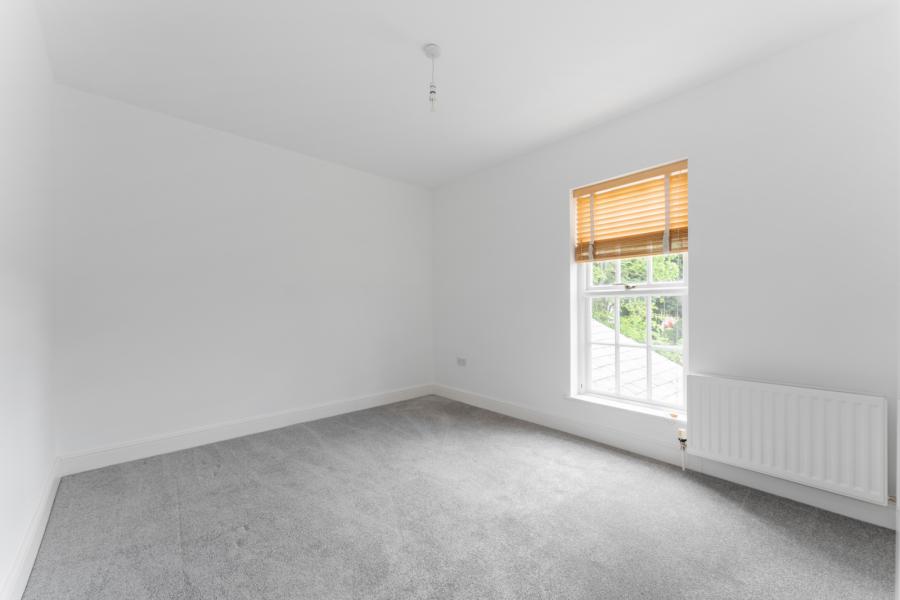 11 Kilwarlin Crescent